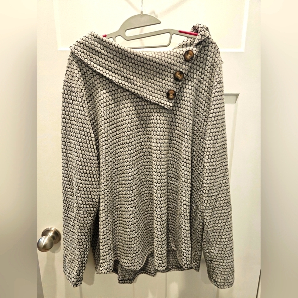 New York Laundry Textured Fleece Pullover Sweater M – Cowl Neck, Button Detail,